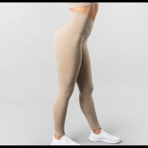 Alphalete Revival Leggings